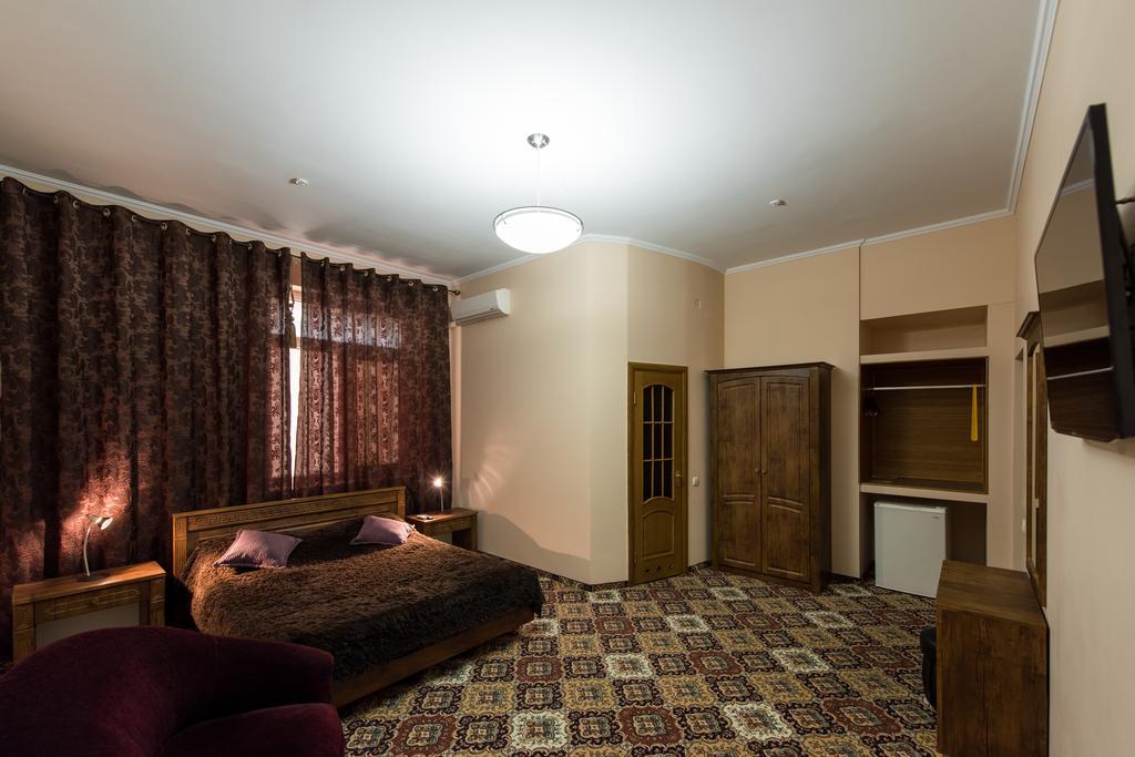 Premium Hotel แชร์นิฟซี ห้อง รูปภาพ