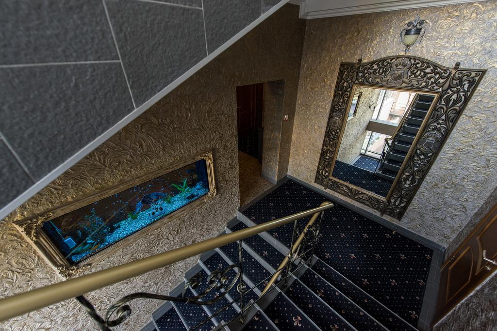 Premium Hotel แชร์นิฟซี ภายนอก รูปภาพ