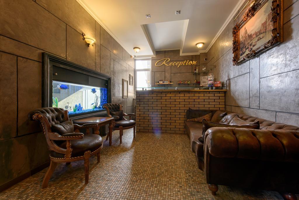 Premium Hotel แชร์นิฟซี ภายนอก รูปภาพ