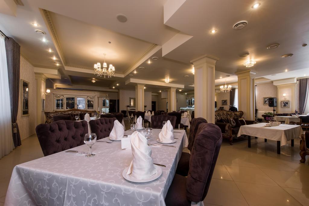 Premium Hotel แชร์นิฟซี ภายนอก รูปภาพ