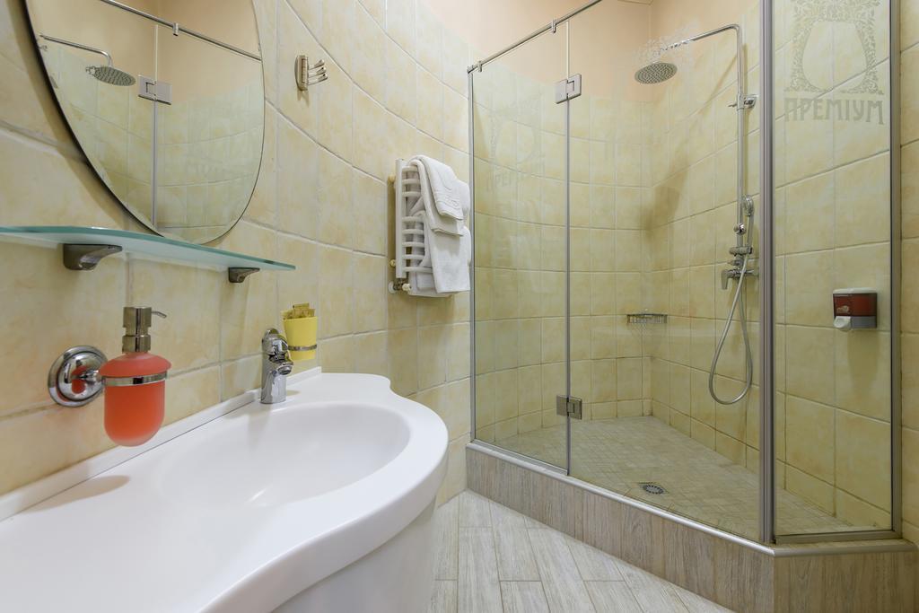 Premium Hotel แชร์นิฟซี ภายนอก รูปภาพ